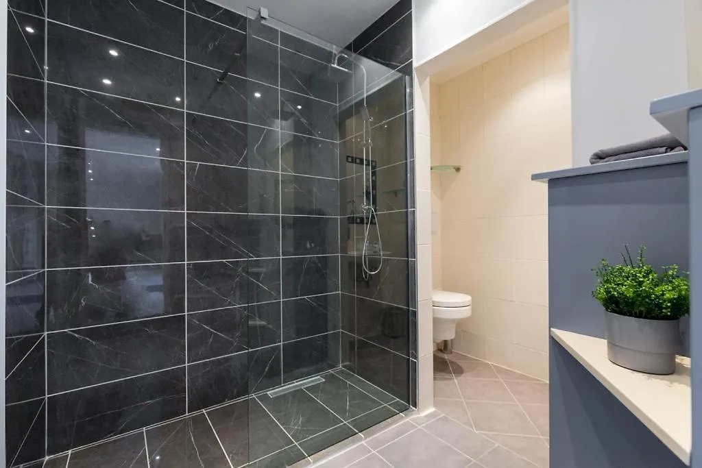 Space In Gozsdu Apartamento Budapeste